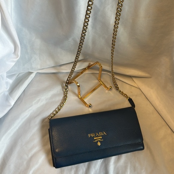 Prada Blue Vitello Daino Chain Wallet: Pre-loved. - Picture 9 of 9